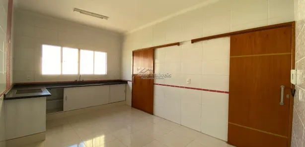 Sobrado com 3 Quartos para alugar, 150m² no Jardim Terras de Santo Antônio, Hortolândia