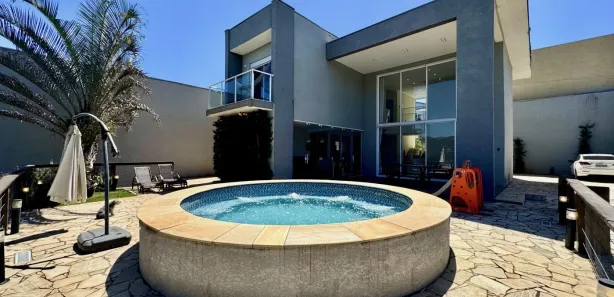 Casa com 3 Quartos à venda, 202m² no Jardim Shangri-Lá, Atibaia