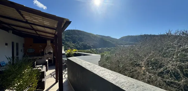 Cobertura com 3 Quartos à venda, 140m² no Itaipava, Petrópolis