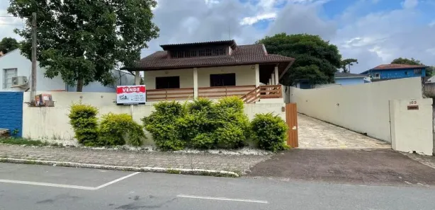 Casa com 5 Quartos para alugar, 406m² no Centro, Quatro Barras