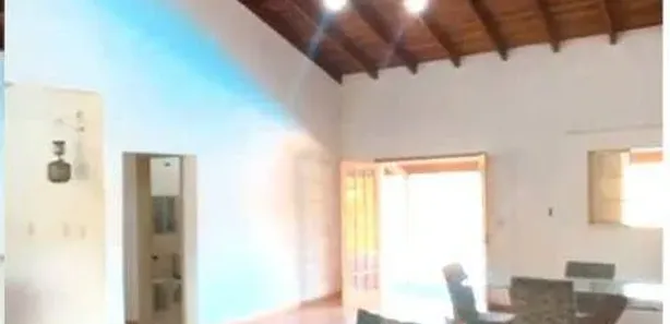 Fazenda / Sítio / Chácara com 2 Quartos para alugar, 150m² no Barreiro, Taubaté