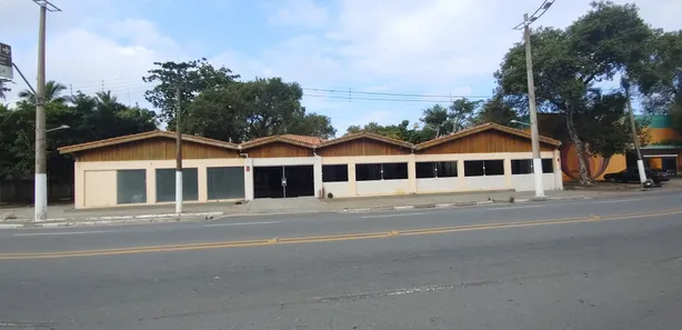 Galpão / Depósito / Armazém para alugar, 640m² no Balneário Praia do Pernambuco, Guarujá