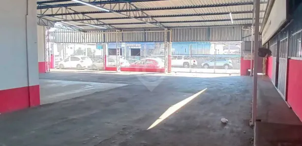 Loja / Salão / Ponto Comercial para alugar, 438m² no Centro, Itatiba
