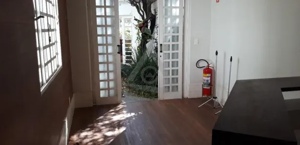 Prédio Inteiro com 1 Quarto para venda ou aluguel, 174m² no Cambuí, Campinas