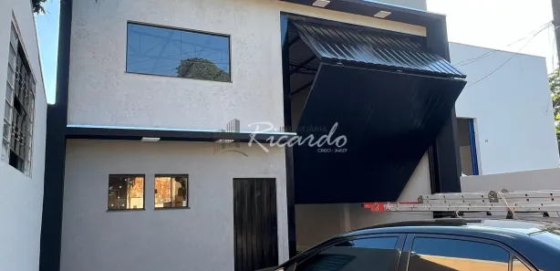 Loja / Salão / Ponto Comercial para alugar, 330m² no Vila Triângulo, Arapongas