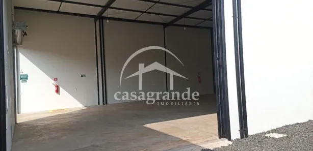 Galpão / Depósito / Armazém à venda, 340m² no Novo Mundo, Uberlândia