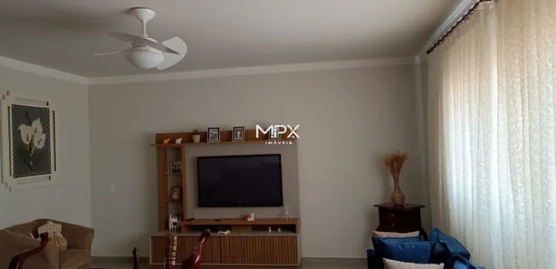 Fazenda / Sítio / Chácara com 3 Quartos à venda, 300m² no Anhumas, Piracicaba