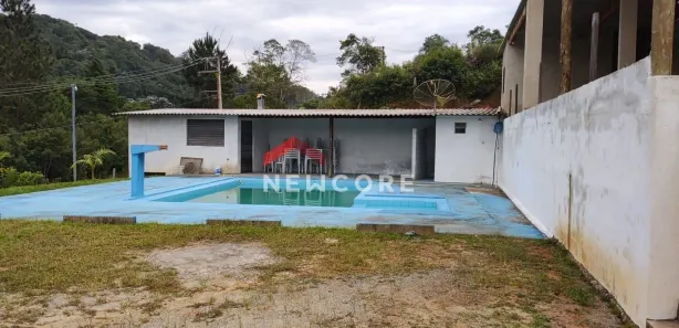 Fazenda / Sítio / Chácara à venda, 800m² no Centro, São Lourenço da Serra