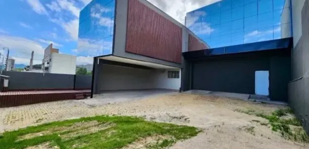 Galpão / Depósito / Armazém à venda, 960m² no Pedra Branca, Palhoça