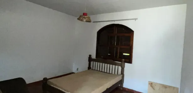 Casa com 4 Quartos para alugar, 2000m² no Várzea Alegre, Guapimirim