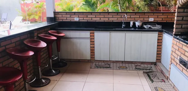 Fazenda / Sítio / Chácara com 4 Quartos à venda, 500m² no Zona Rural, Nazaré Paulista