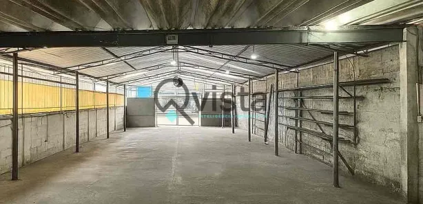 Galpão / Depósito / Armazém à venda, 300m² no Vila Ligya, Guarujá