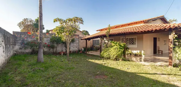Casa com 4 Quartos à venda, 283m² no Região dos Lagos, Brasília