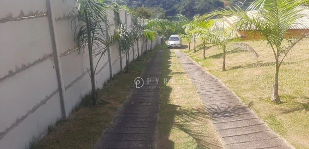 Fazenda / Sítio / Chácara com 4 Quartos à venda, 280m² no , Igaratá