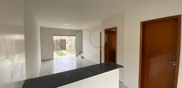 Casa de Vila com 2 Quartos à venda, 88m² no Praia de Itaipuaçu (Itaipuaçu), Maricá
