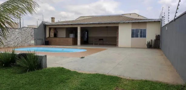 Casa com 1 Quarto para alugar, 500m² no , Regente Feijó
