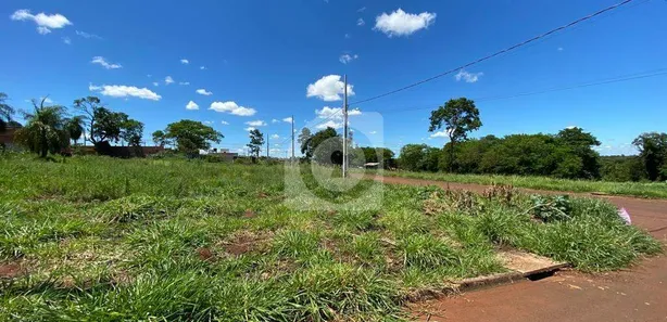 à venda, 390m² no Polo Universitário, Foz do Iguaçu