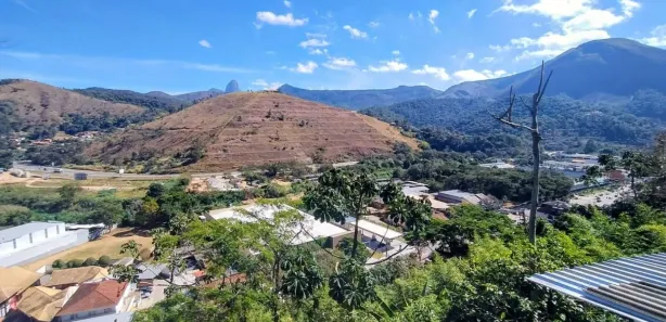 Casa com 2 Quartos para alugar, 70m² no Itaipava, Petrópolis