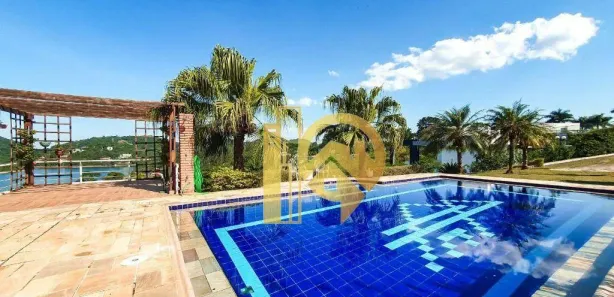 Fazenda / Sítio / Chácara com 4 Quartos à venda, 266m² no Chácaras Condomínio Recanto Pássaros II, Jacareí