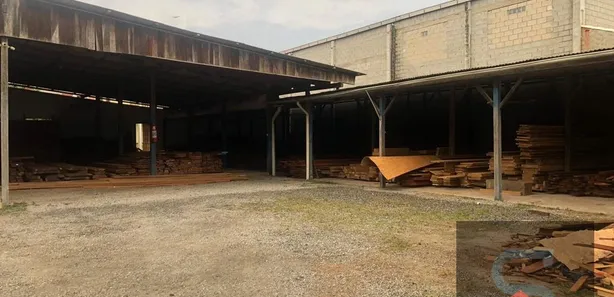 Galpão / Depósito / Armazém à venda, 785m² no Praia do Siqueira, Cabo Frio
