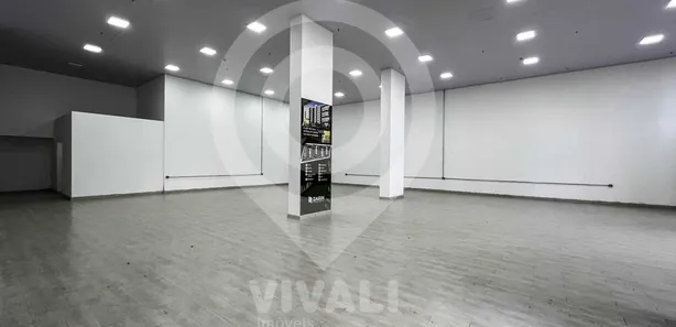 Loja / Salão / Ponto Comercial à venda, 361m² no Vila Brasileira, Itatiba