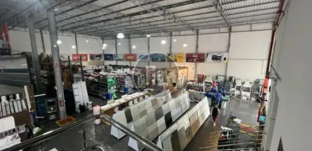 Galpão / Depósito / Armazém para alugar, 800m² no Tabuleiro, Camboriú