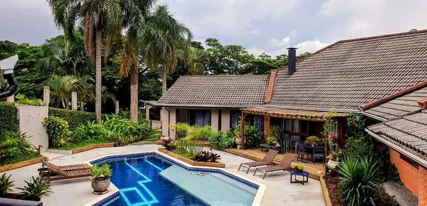 Casa de Condomínio com 5 Quartos para venda ou aluguel, 850m² no Nova Fazendinha, Carapicuíba