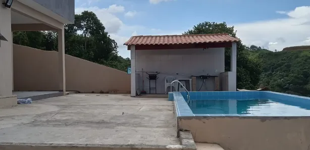 Fazenda / Sítio / Chácara com 2 Quartos à venda, 120m² no IGARATA, Igaratá