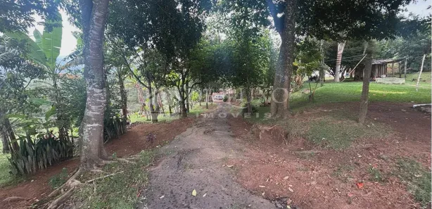 Fazenda / Sítio / Chácara com 2 Quartos à venda, 2606m² no , Igaratá
