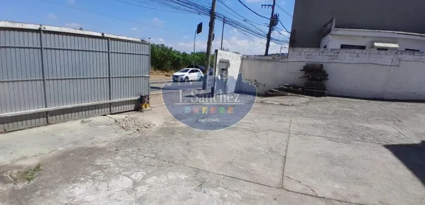 Galpão / Depósito / Armazém para alugar, 1100m² no Jardim Adriane, Itaquaquecetuba