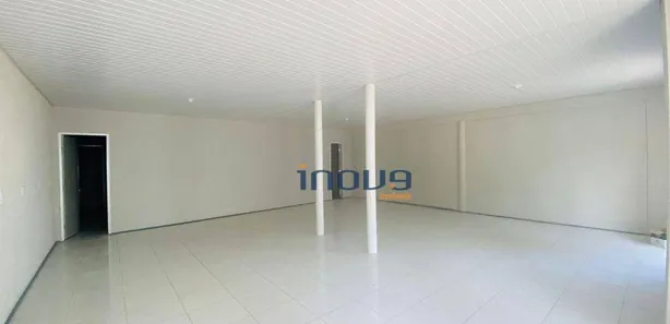 Loja / Salão / Ponto Comercial para alugar, 99m² no Jaçanaú, Maracanaú