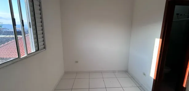 Casa de Condomínio com 2 Quartos para alugar, 55m² no Melvi, Praia Grande