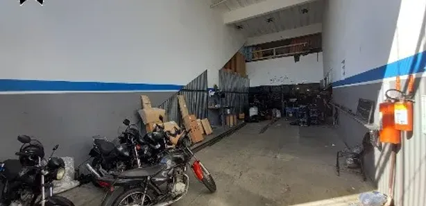 Galpão / Depósito / Armazém à venda, 520m² no Jardim Ana Maria, Carapicuíba