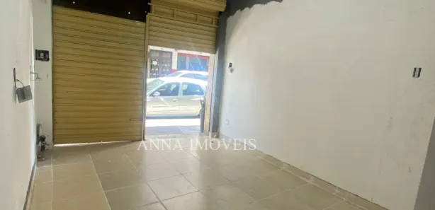 Loja / Salão / Ponto Comercial com 1 Quarto para alugar, 46m² no Aterrado, Volta Redonda
