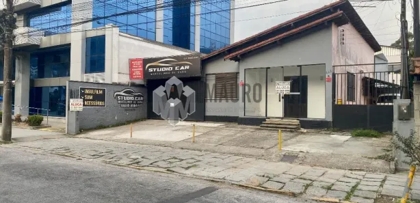 Galpão / Depósito / Armazém para alugar, 400m² no Várzea, Teresópolis