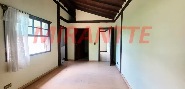 Sobrado com 3 Quartos à venda, 250m² no Caraguatá, Mairiporã