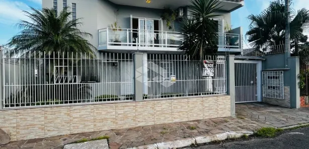 Casa com 4 Quartos à venda, 200m² no Niterói, Canoas