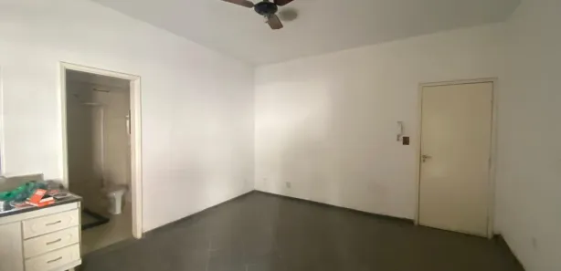 Loja / Salão / Ponto Comercial para alugar, 33m² no Campos Elíseos, Resende