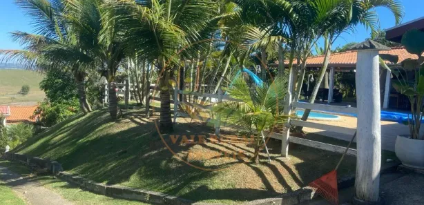 Fazenda / Sítio / Chácara com 2 Quartos à venda, 2200m² no Chácara Marambaia, Caçapava