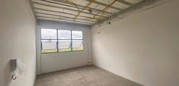 Conjunto Comercial / Sala para alugar, 20m² no Água Limpa, Volta Redonda