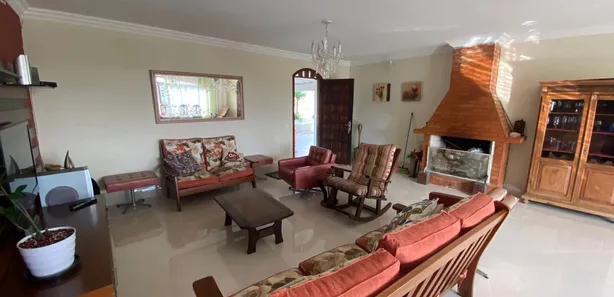 Fazenda / Sítio / Chácara com 3 Quartos para alugar, 3000m² no , Mairinque