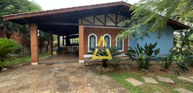 Fazenda / Sítio / Chácara com 3 Quartos à venda, 270m² no Núcleo Urbano Parque Ana Helena, Jaguariúna