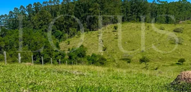 Terreno / Lote / Condomínio à venda, 600m² no , Igaratá