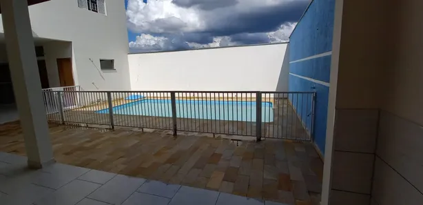 Loja / Salão / Ponto Comercial com 2 Quartos à venda, 330m² no Barreiro, Taubaté