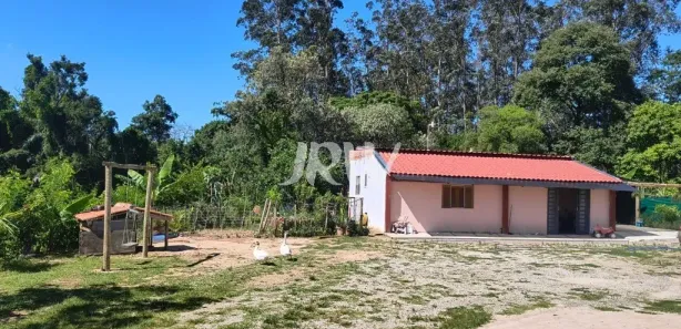 Fazenda / Sítio / Chácara com 5 Quartos à venda, 1080m² no Buru, Salto