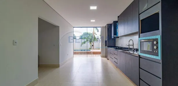 Casa de Condomínio com 3 Quartos para alugar, 200m² no Setor Habitacional Arniqueira, Brasília