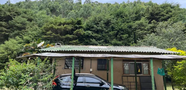 Fazenda / Sítio / Chácara com 2 Quartos à venda, 120m² no Mury, Nova Friburgo