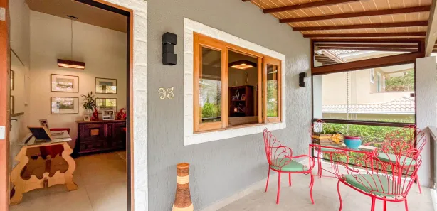 Casa de Condomínio com 4 Quartos à venda, 250m² no Posse, Teresópolis