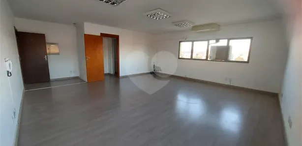 Conjunto Comercial / Sala para alugar, 50m² no Pinheirinho, Vinhedo