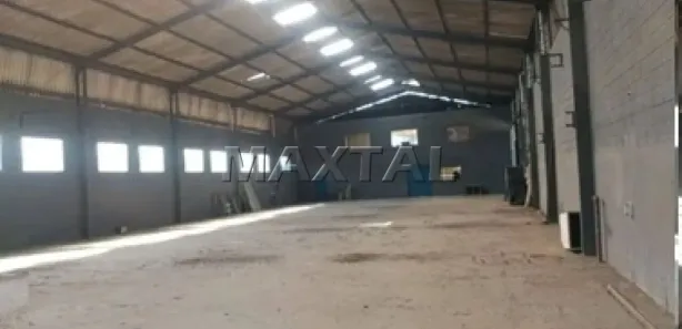 Galpão / Depósito / Armazém à venda, 2450m² no Parque Piratininga, Itaquaquecetuba